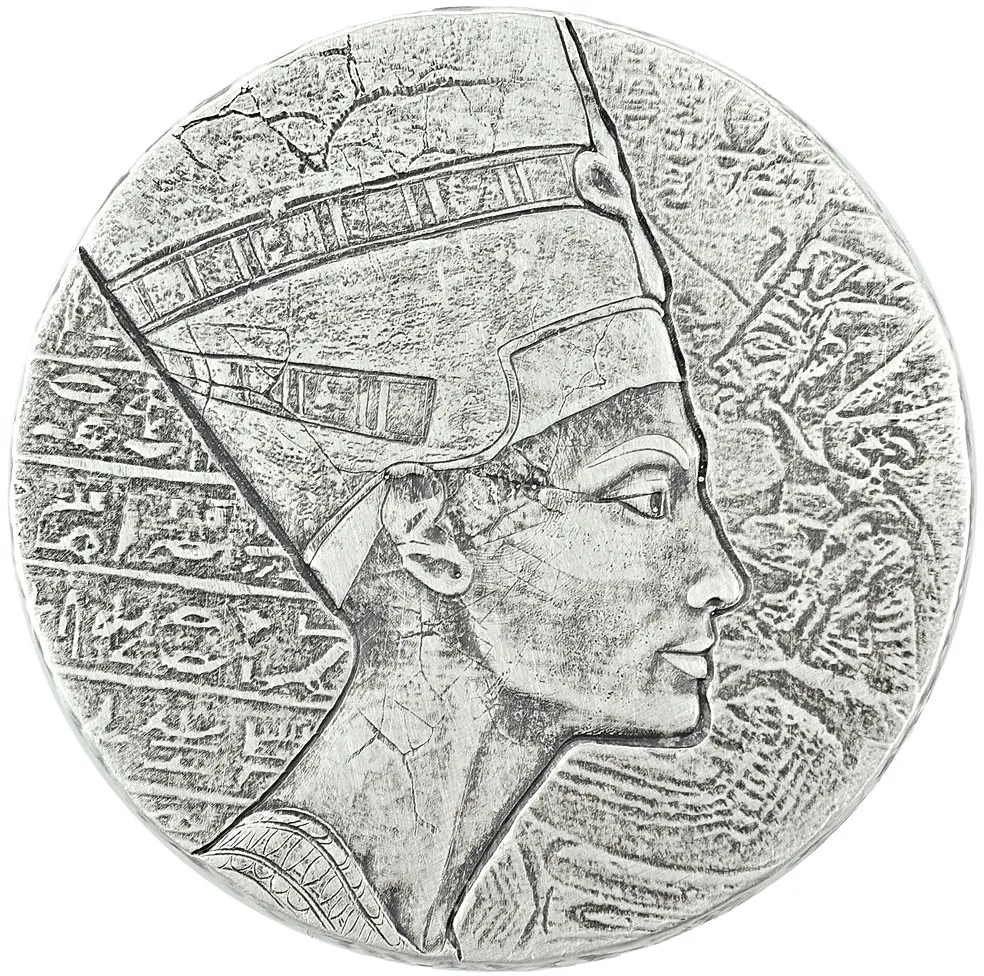 5 Unzen Silbermünze Republic of Tschad Queen Nofretete 2017